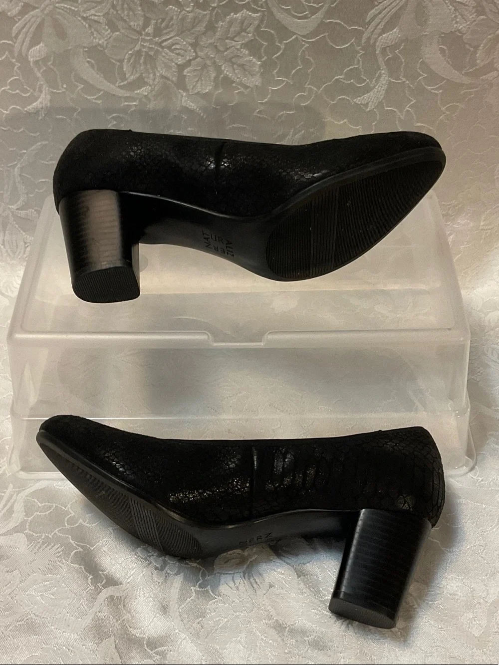 Naturalizer Black Textured Block Heel Pump